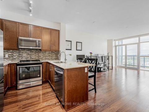 Photo 5 at 1010 - 65 Oneida Crescent, Langstaff, Richmond Hill