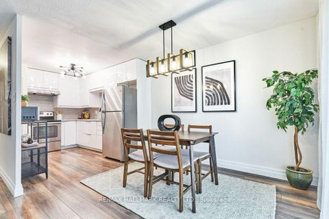 Photo 2 at 401 - 800 Kennedy Road, Ionview, Toronto