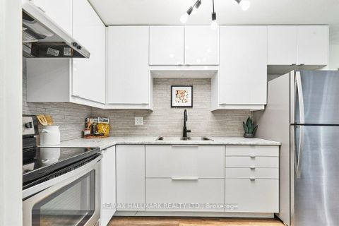 Photo 4 at 401 - 800 Kennedy Road, Ionview, Toronto