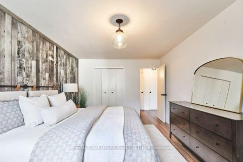 Photo 7 at 401 - 800 Kennedy Road, Ionview, Toronto