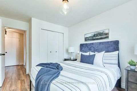 Photo 8 at 401 - 800 Kennedy Road, Ionview, Toronto