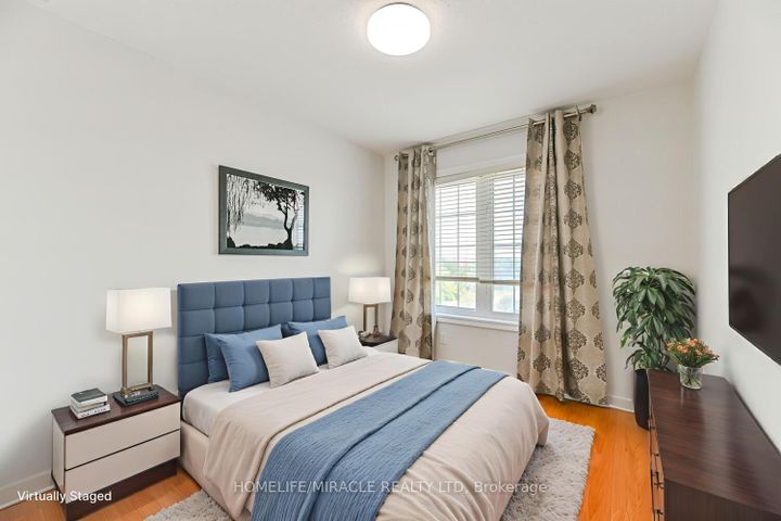 Photo 41 at 40 Janda Court, Clairville, Toronto