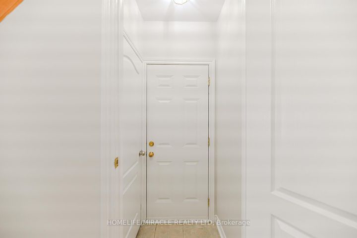 Photo 46 at 40 Janda Court, Clairville, Toronto