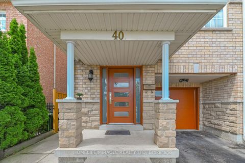 Photo 2 at 40 Janda Court, Clairville, Toronto