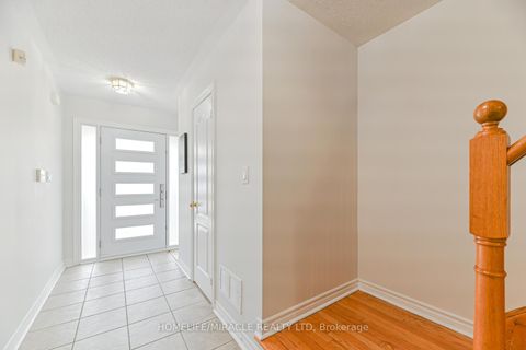 Photo 3 at 40 Janda Court, Clairville, Toronto