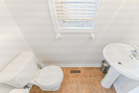 Photo 9 at 40 Janda Court, Clairville, Toronto