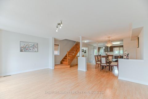 Photo 19 at 40 Janda Court, Clairville, Toronto