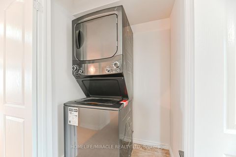 Photo 27 at 40 Janda Court, Clairville, Toronto