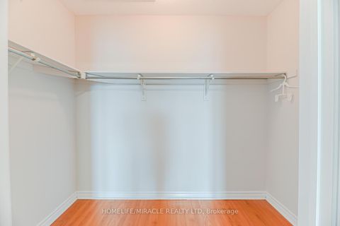 Photo 34 at 40 Janda Court, Clairville, Toronto
