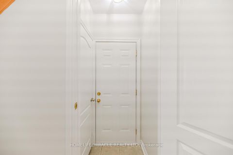 Photo 46 at 40 Janda Court, Clairville, Toronto