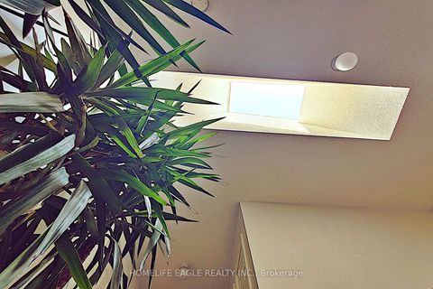 Photo 12 at 12 Indigo Street, Rouge Woods, Richmond Hill