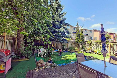 Photo 23 at 12 Indigo Street, Rouge Woods, Richmond Hill