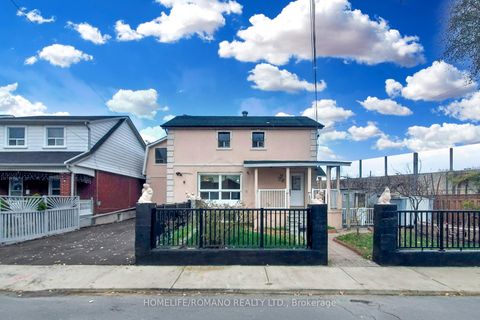 Photo 3 at 66 Mahoney Avenue, Mount Dennis, Toronto