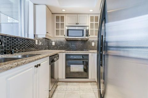 Photo 21 at 1520 - 140 Simcoe Street, Waterfront Communities C1, Toronto
