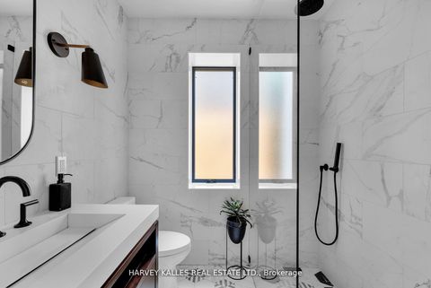 Photo 15 at 274 Carlton Street, South St. James Town, Toronto Photo 15 at 274 Carlton Street, South St. James Town, Toronto