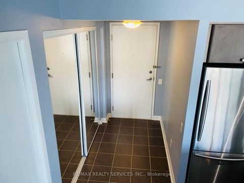 Photo 4 at 824 - 525 Wilson Avenue, Clanton Park, Toronto