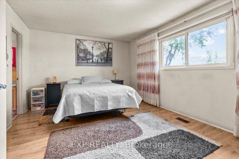 Photo 5 at 72 AGINCOURT Road, West Woodbridge, Vaughan