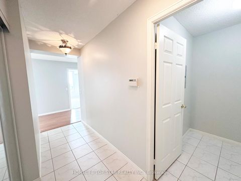 Photo 3 at 1211 - 5001 Finch Avenue E, Agincourt North, Toronto