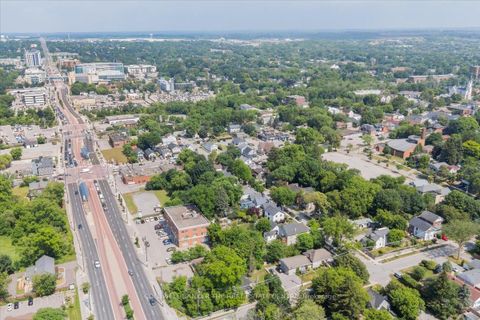 Photo 5 at 379 Simcoe Street, Central Newmarket, Newmarket