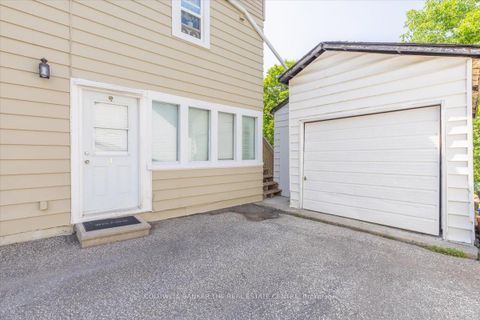 Photo 14 at 379 Simcoe Street, Central Newmarket, Newmarket