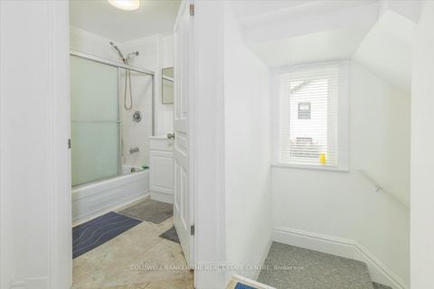 Photo 18 at 379 Simcoe Street, Central Newmarket, Newmarket