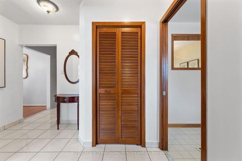 Photo 7 at 76 Lawnside Drive, Rustic, Toronto