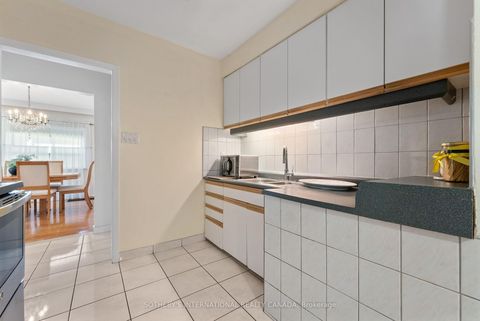 Photo 18 at 76 Lawnside Drive, Rustic, Toronto