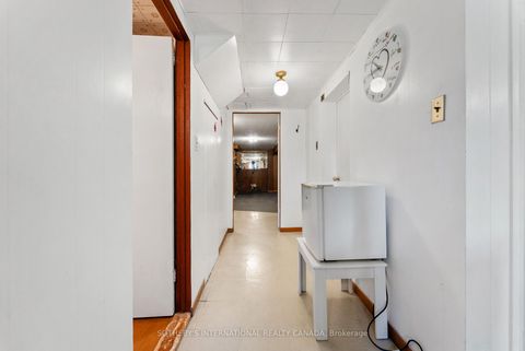 Photo 33 at 76 Lawnside Drive, Rustic, Toronto