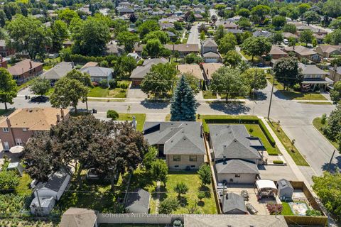 Photo 46 at 76 Lawnside Drive, Rustic, Toronto