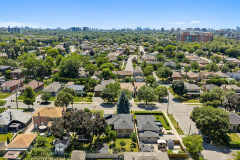 Photo 48 at 76 Lawnside Drive, Rustic, Toronto