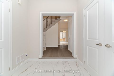 Photo 4 at 3304 Vernon Powell Drive, GO Glenorchy, Oakville