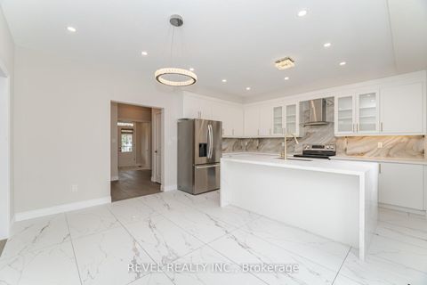 Photo 7 at 3304 Vernon Powell Drive, GO Glenorchy, Oakville