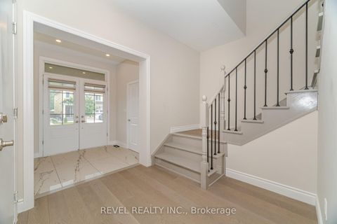 Photo 17 at 3304 Vernon Powell Drive, GO Glenorchy, Oakville
