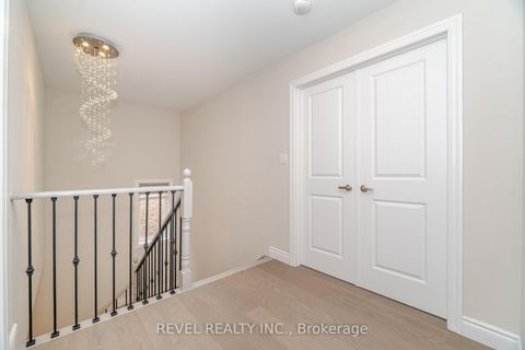 Photo 18 at 3304 Vernon Powell Drive, GO Glenorchy, Oakville