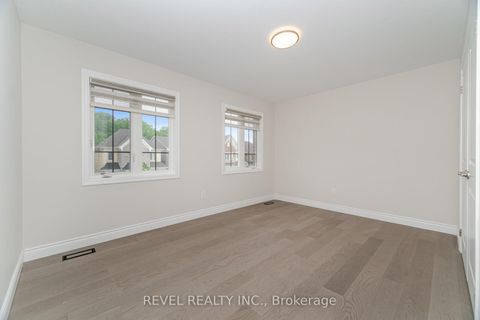 Photo 24 at 3304 Vernon Powell Drive, GO Glenorchy, Oakville