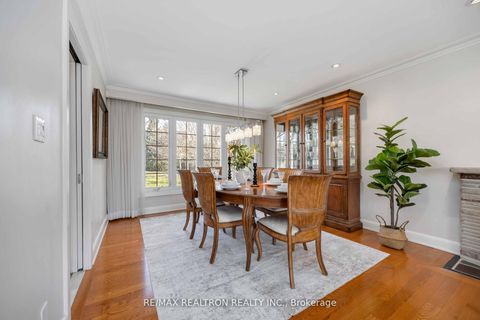 Photo 10 at 16 Aylesbury Road, Rosethorn, Toronto