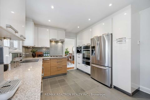 Photo 13 at 16 Aylesbury Road, Rosethorn, Toronto