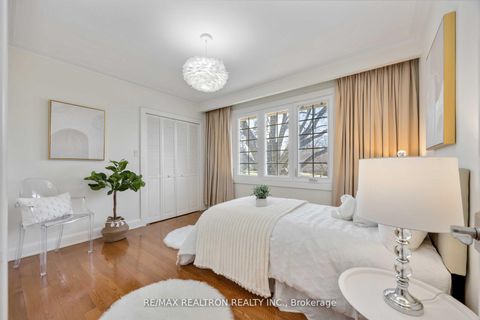 Photo 23 at 16 Aylesbury Road, Rosethorn, Toronto