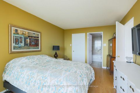 Photo 11 at 2027 - 3 Greystone Walk Drive, Kennedy Park, Toronto