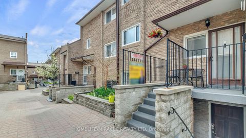 Photo 4 at 54 - 91 Muir Drive, Scarborough Village, Toronto