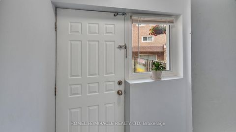 Photo 8 at 54 - 91 Muir Drive, Scarborough Village, Toronto
