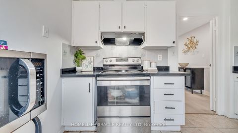 Photo 12 at 54 - 91 Muir Drive, Scarborough Village, Toronto