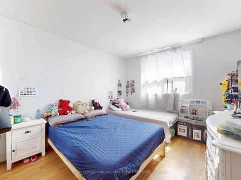 Photo 21 at 37 Hucknall Road, York University Heights, Toronto
