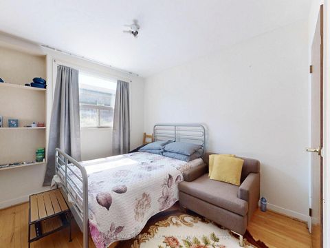 Photo 24 at 37 Hucknall Road, York University Heights, Toronto