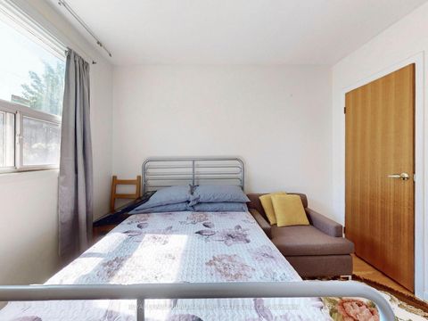 Photo 26 at 37 Hucknall Road, York University Heights, Toronto