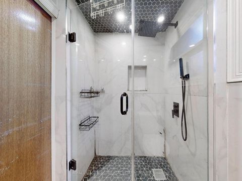 Photo 28 at 37 Hucknall Road, York University Heights, Toronto