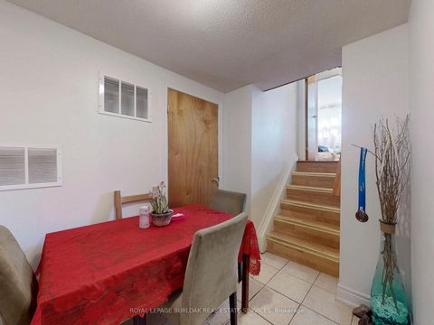 Photo 36 at 37 Hucknall Road, York University Heights, Toronto