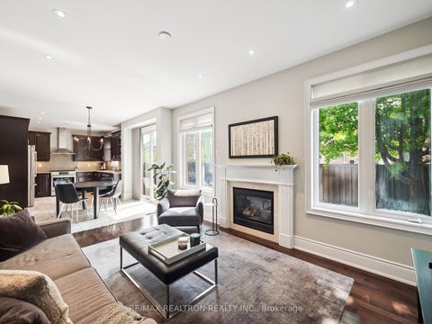 Photo 11 at 10 Glade Drive, Oak Ridges, Richmond Hill
