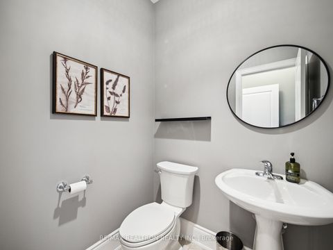 Photo 12 at 10 Glade Drive, Oak Ridges, Richmond Hill