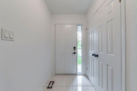 Photo 1 at 2246 Fairbairn Court, WT West Oak Trails, Oakville